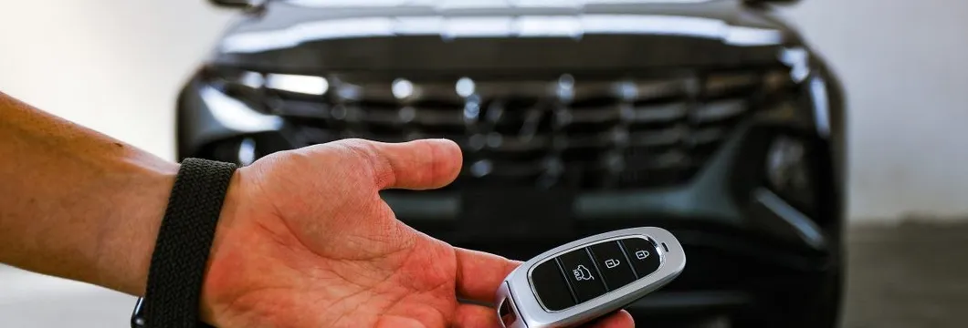 Come valutare un'auto usata dalla targa: guida completa