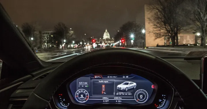 Audi: anche a Washington l'auto comunica con i semafori