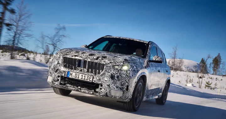 BMW iX1, conclusi i test invernali del nuovo SUV elettrico