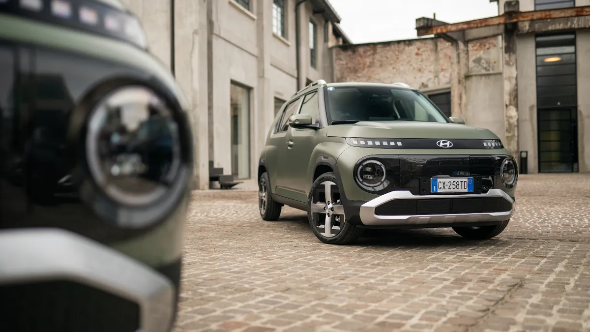 Hyundai Inster: la citycar elettrica parla il linguaggio dei colori