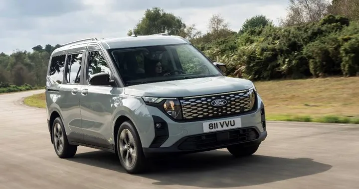 Ford lancia l'E-Tourneo Courier: il VAN elettrico per gli amanti dell'avventura