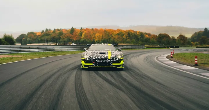 Mercedes lavora al prossimo modello AMG GT: ecco le immagini del Concept Track Sport Mercedes lavora al prossimo modello AMG GT: ecco le immagini del Concept Track Sport