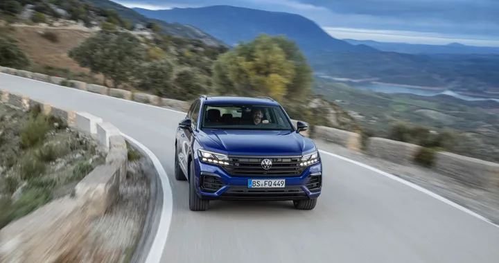 Volkswagen punta sull'ibrido Plug-in per dimostrare i vantaggi dell'elettrificazione