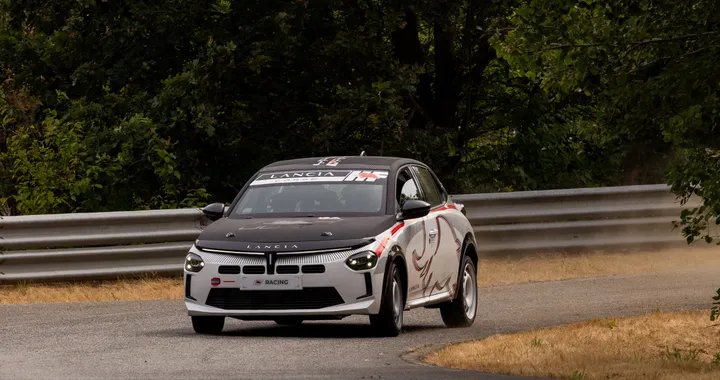 Lancia torna nel motorsport con la HF Racing, la Ypsilon da rally pensata per i giovani piloti
