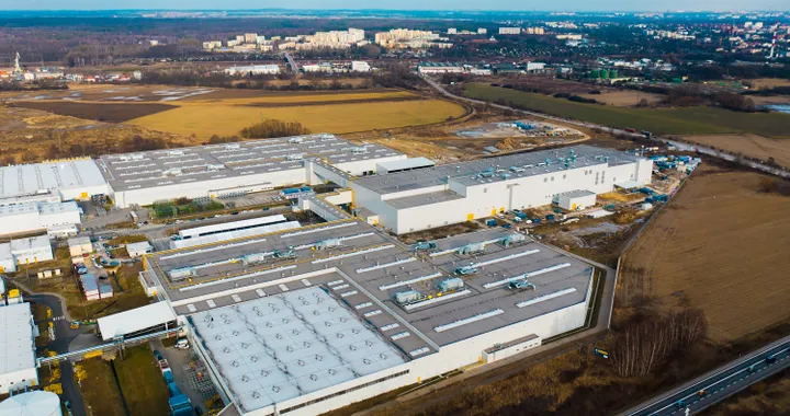 Stellantis, nuovo polo per lo sviluppo del software in Polonia
