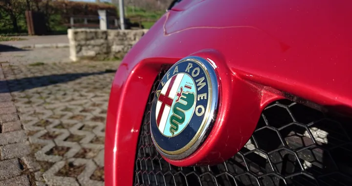 Alfa Romeo 4C: nuova nel 2019