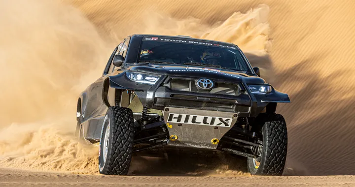 Toyota svela equipaggi e programma per la Dakar 2022