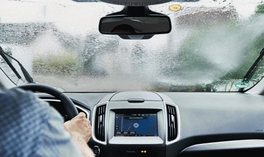 Ford: i fari che si adattano (anche) al meteo