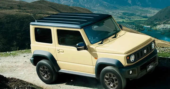 Suzuki Jimny, il piccolo fuoristrada si aggiorna in Giappone. In Europa invece...