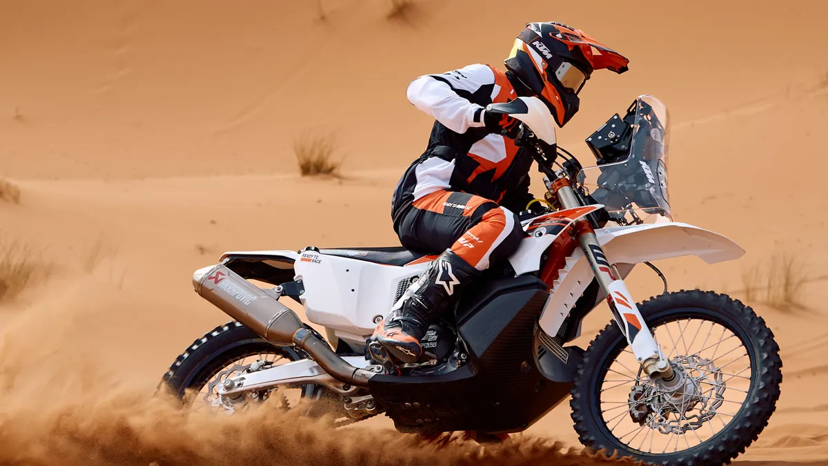 KTM 450 Rally Replica 2026: pura adrenalina in edizione limitata