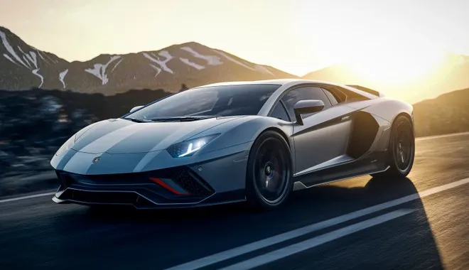 La sostituta della Lamborghini Aventador ha un lato-b da capogiro