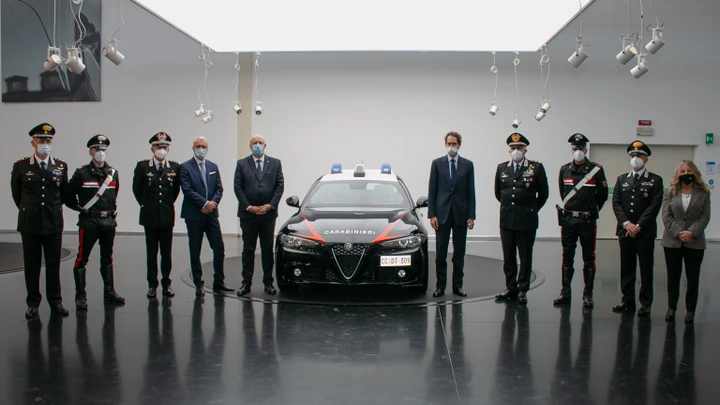 ingrandisci immagine