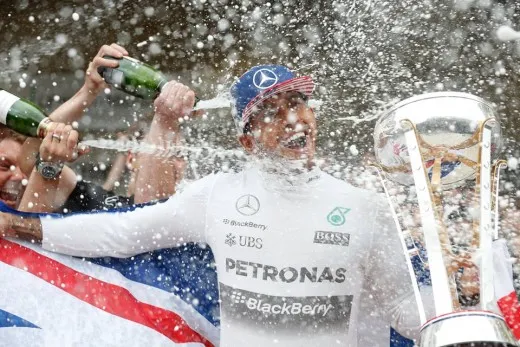 F1: Lewis Hamilton è di nuovo il più grande