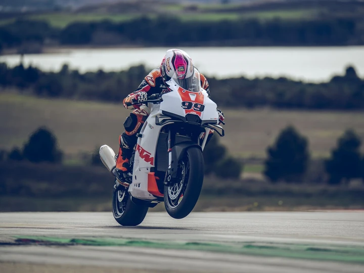 KTM 990 RC R TRACK, la supersportiva esclusivamente per la pista