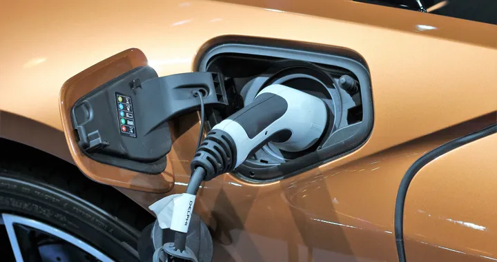 Le vendite globali di veicoli elettrici supereranno i 20 milioni nel 2025