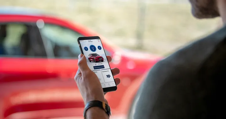 Ford rende gratuiti i servizi delle sue auto connesse