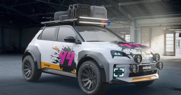 Questa Renault 5 è pronta davvero a tutto, anche ad affrontare il deserto