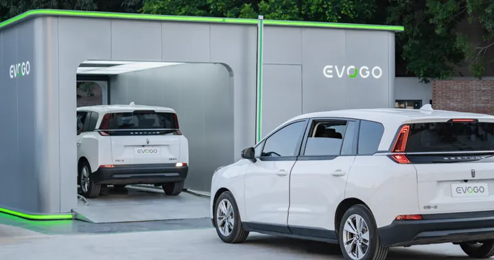 CATL, al debutto il suo servizio di battery swap EVOGO in Cina