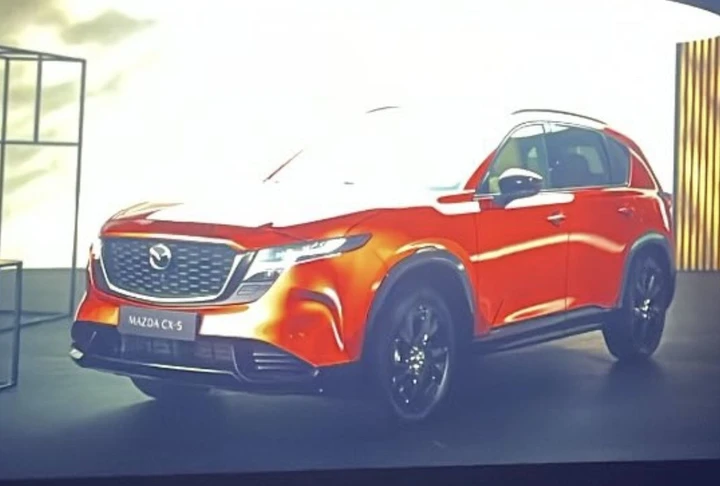Mazda CX-5 2026, un leak anticipa il design del nuovo SUV