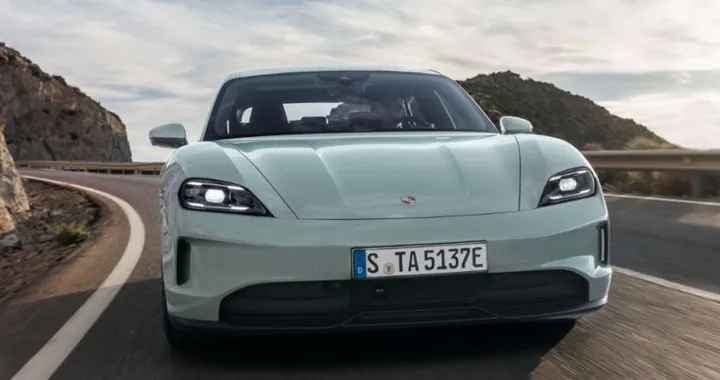 Porsche licenzia ancora, ma il 40% dei dipendenti prende più di 100.000 euro l'anno