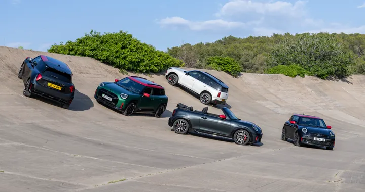 MINI John Cooper Works, gamma sempre più ampia: elettriche ed endotermiche