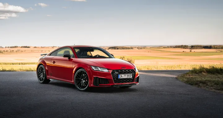 Audi TTS competition plus, ancora più grinta e sportività