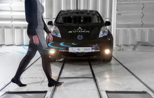 eVADER: Nissan e la segnalazione acustica ai pedoni
