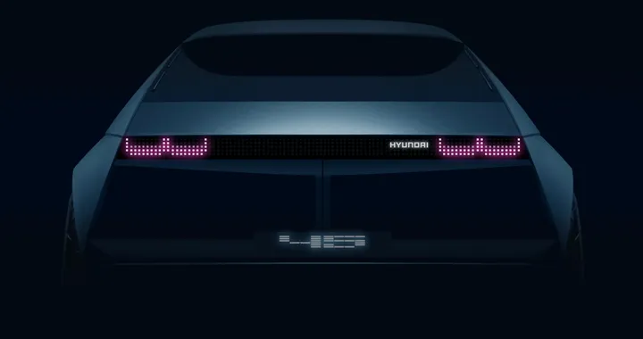 Hyundai 45: a Francoforte una concept car rétro anticipa le future elettriche