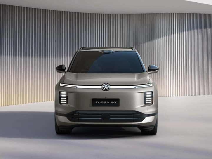 Volkswagen ID. Era 9X, svelati gli interni del primo SUV con range extender
