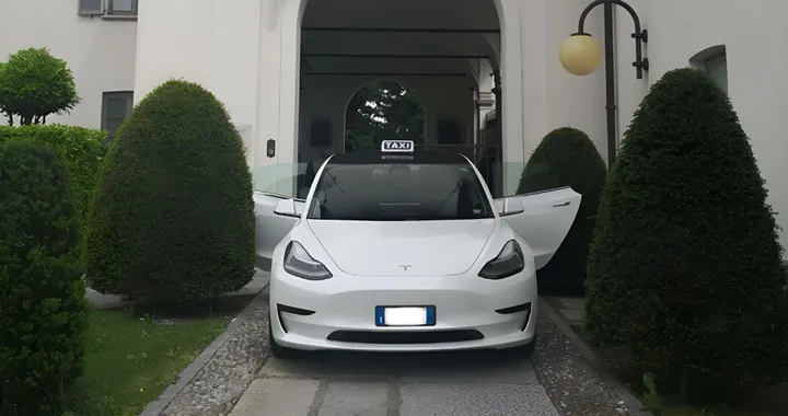 Tesla Model 3, il caso record italiano con 600.000 km percorsi e batteria originale