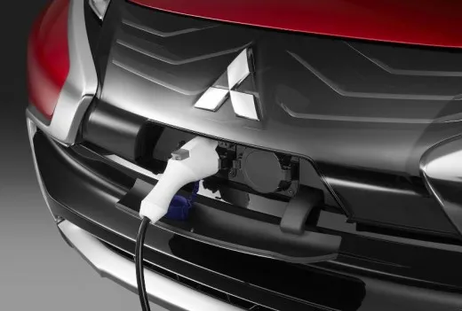 Mitsubishi: "le auto EU e USA sono in regola"