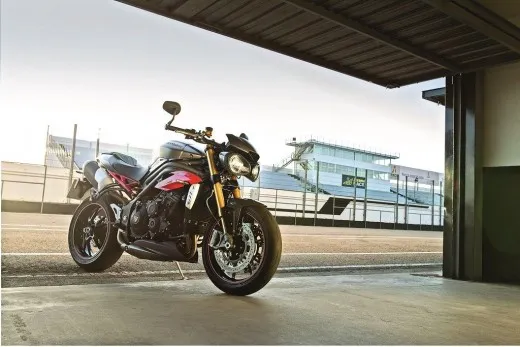 Triumph Speed Triple S / R: il modello 2016