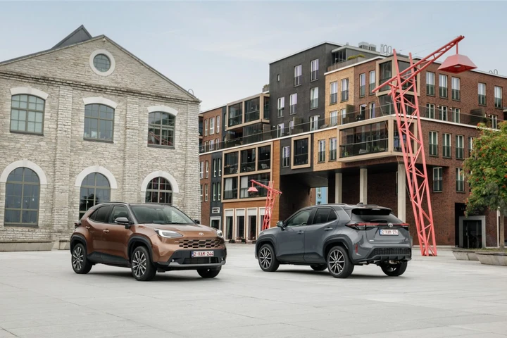 Toyota Yaris Cross cambia volto: gamma Full Hybrid e prezzo di 24.950 euro (in promo)