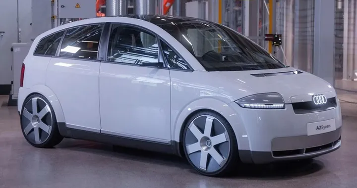 Audi A2 e-tron: l'originale A2 ritorna in veste di concept elettrica