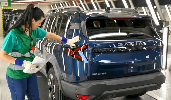 Ford e Dacia chiudono per siccità: il Danubio ferma la produzione auto