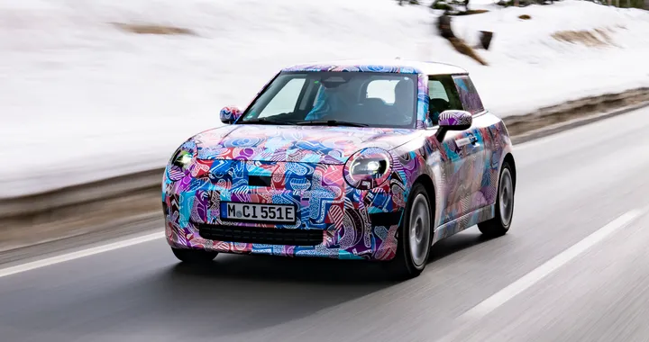 Nuova MINI Cooper Electric, tutto pronto per il debutto