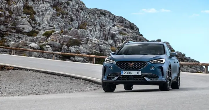 CUPRA Formentor, si completa la gamma dei propulsori del SUV