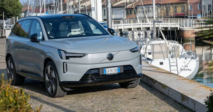 Consumer Reports boccia la Volvo EX90: che succede?