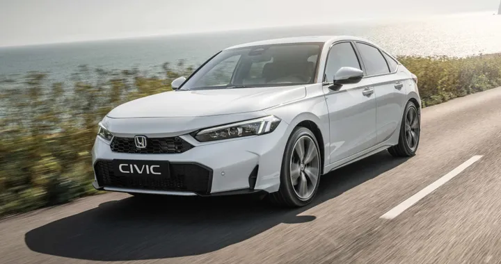Honda Civic, svelato il restyling nel Regno Unito: ecco come cambia, le novità