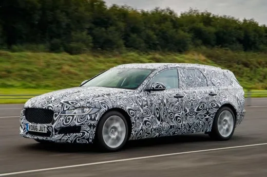 Jaguar XF Sportbrake: la prima immagine ufficiale