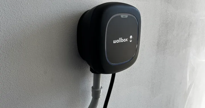Recensione Wallbox Pulsar Max, la ricarica connessa in rete e con il fotovoltaico