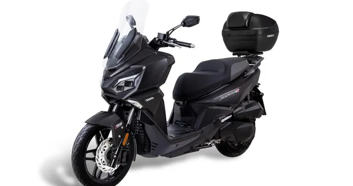 SYM Joyride 300, come cambia lo scooter a pedana piatta