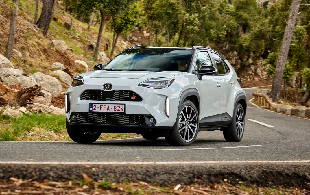 Toyota, ad ottobre primo marchio in Italia per vendite ai privati: continuano gli incentivi a novembre