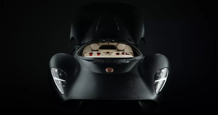 De Tomaso P72: svelato il primo esemplare della supersportiva artigianale