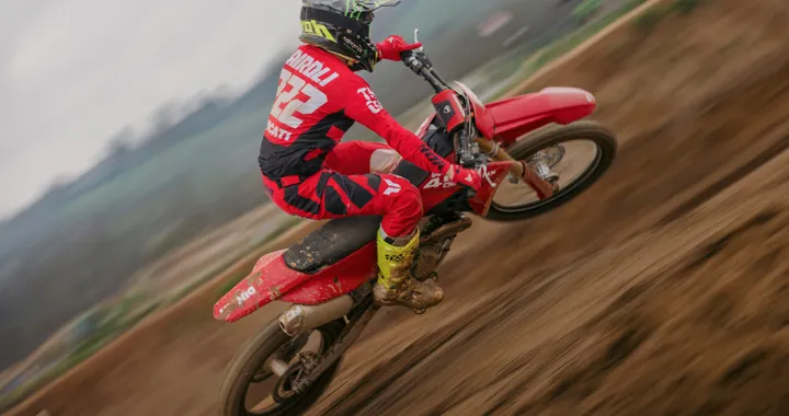 Ducati Desmo450 MX: al via la produzione della prima moto da cross di Borgo Panigale