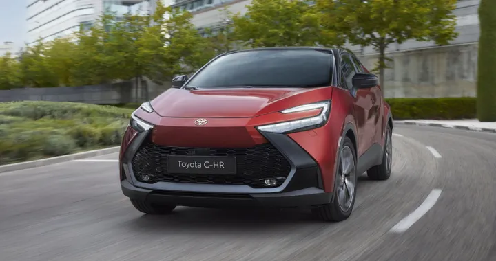 Toyota C-HR 2025, piccole novità con il nuovo Model Year