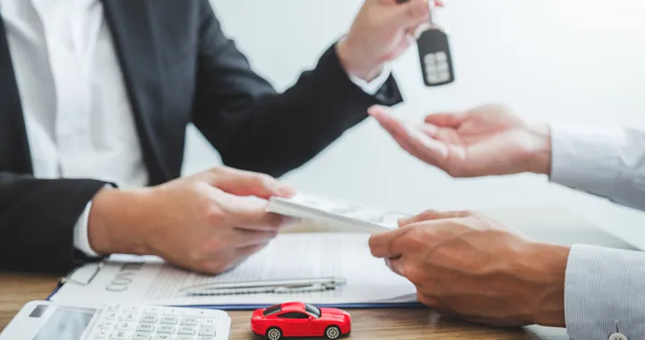 Noleggio a lungo termine con Flee per muoversi in città senza pensieri. Cosa offre