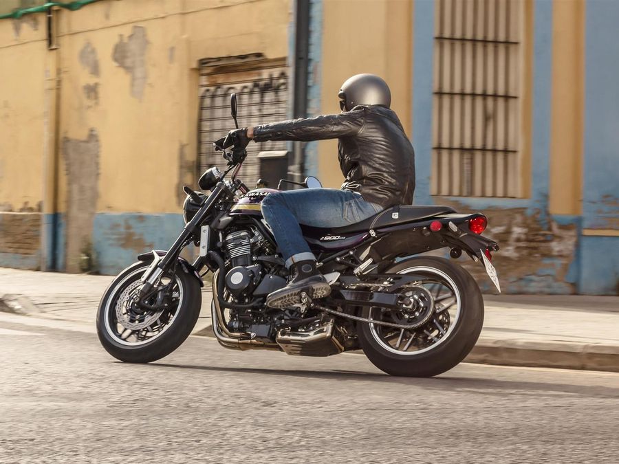 Kawasaki Z900RS 2026, più tecnologia per la naked giapponese