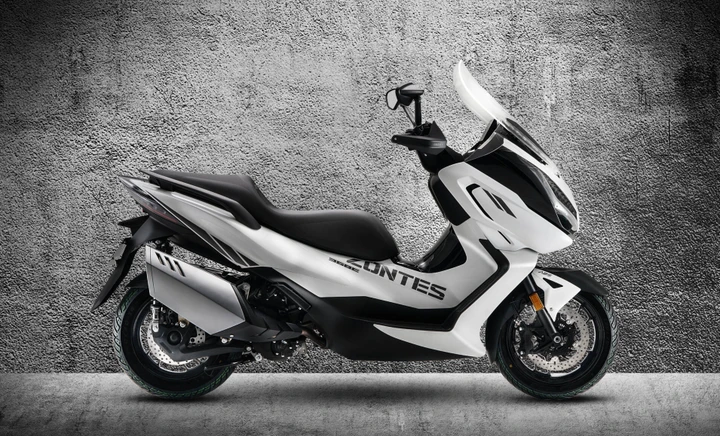 Zontes ZT368-E ETC: lo scooter medio con ride-by-wire e cruise control