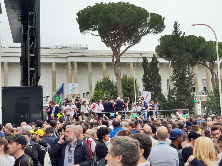 ingrandisci immagine
